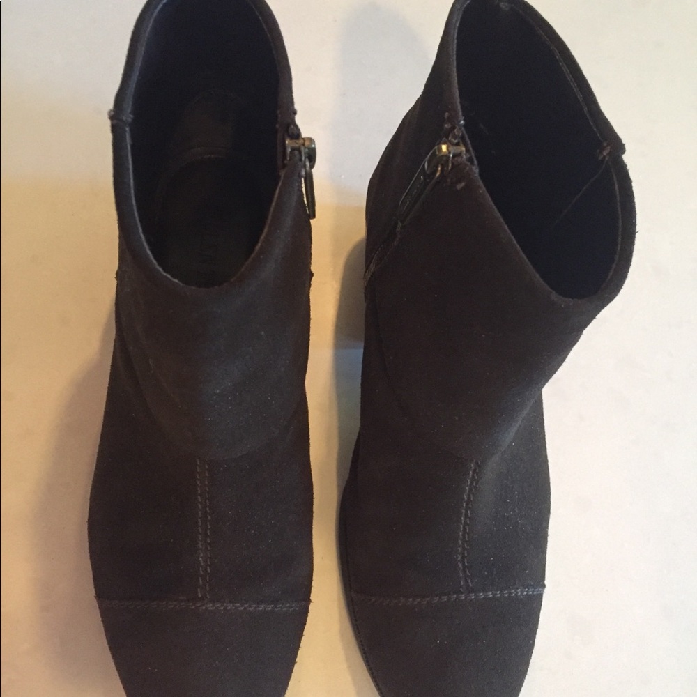 Lord &Taylor EllenTracy Randa Suede Boots - Picture 3 of 7